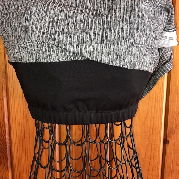 Nike tank top dri fit top size medium gray and black Nike top active wear workou - Picture 5 of 6